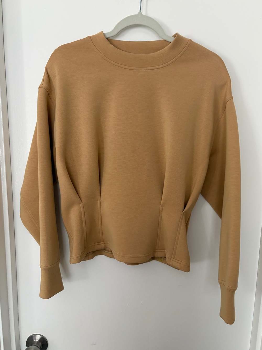 Lululemon Softstreme Pleated Top - Size 6